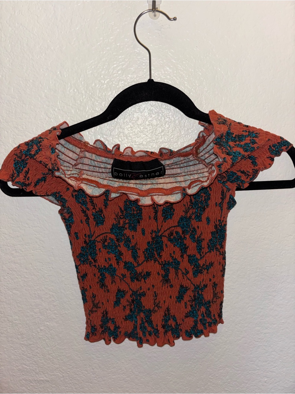 Polly & Esther Women’s Rust Floral Ruffle Ribbed Crop Top